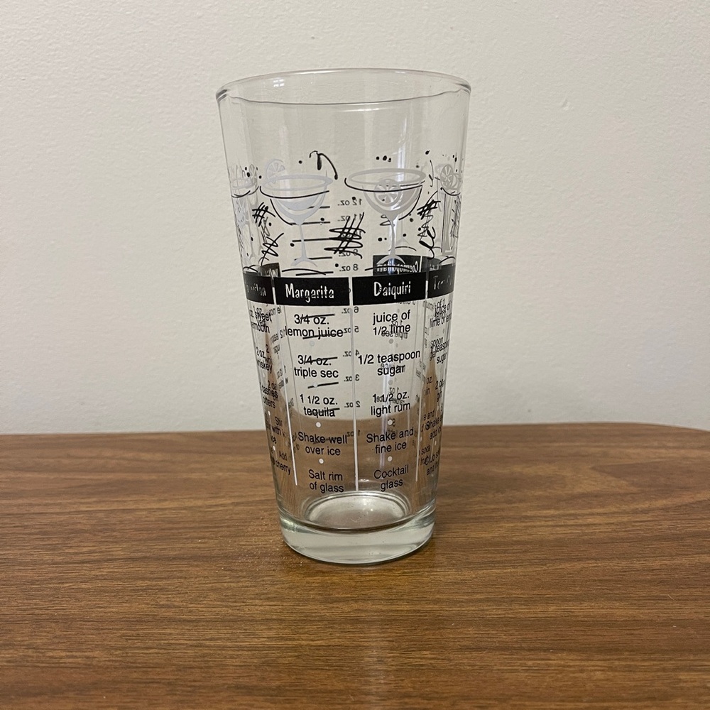 Vintage Libbey Bartender Bar Cocktail Mixed Drink Recipe Shaker Glass 6.75”
